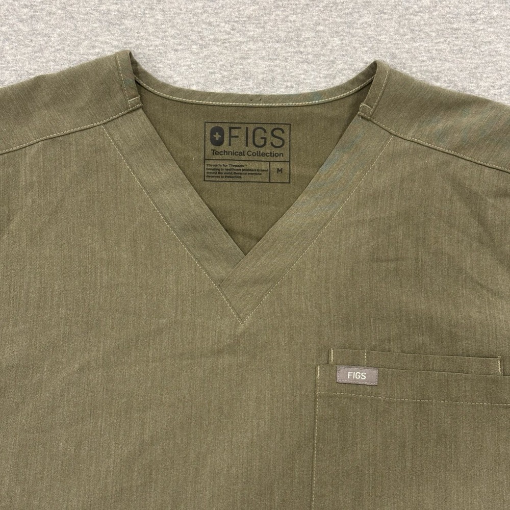 Figs Technical Collection Scrub Shirt Men's Size M Olive Green V-Neck Medical